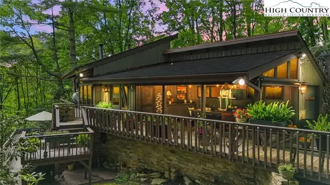 676 Schaffer Rd, Boone, NC 28607