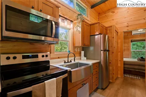 Kitchen - 165 John Dotson Rd, Boone, NC 28607 photo 3 of 6