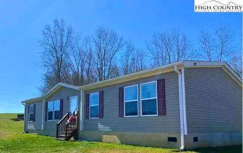 Exterior - 209 Walnut Ln, Sparta, NC 28675 photo 2 of 10