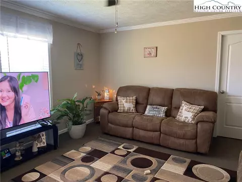 Living - 209 Walnut Ln, Sparta, NC 28675 photo 3 of 4