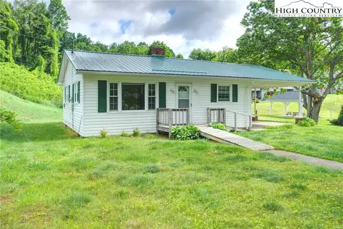 325 Court St, Jefferson, NC 28640