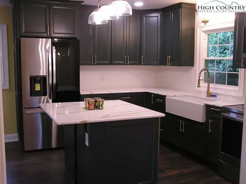 Kitchen - 384 New River Hts, Boone, NC 28607 photo 2 of 5