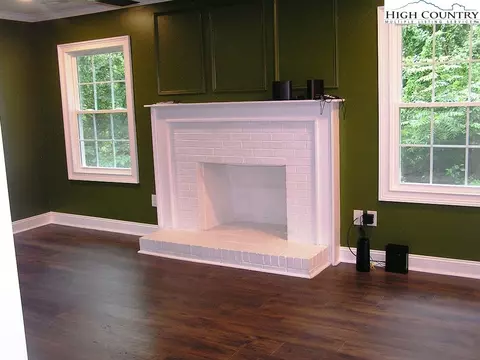 Living - 384 New River Hts, Boone, NC 28607 photo 3 of 4