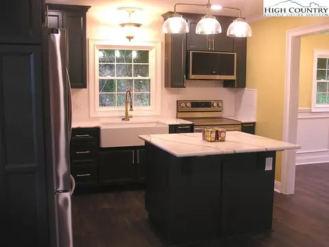 Kitchen - 384 New River Hts, Boone, NC 28607 photo 3 of 5