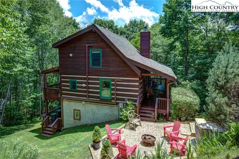 215 Hawks Bill, Banner Elk, NC 28604