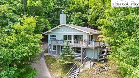 122 Saint Andrews Rd, Beech Mountain, NC 28604