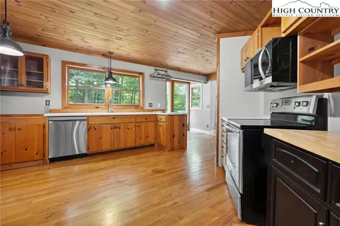 216 Cane Rd, Boone, NC 28607 photo 7