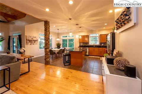 649 Parkcrest Dr, Boone, NC 28607 photo 18