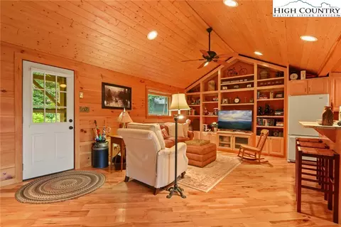 Living - 190 Rustic Rdg, Boone, NC 28607 photo 2 of 4