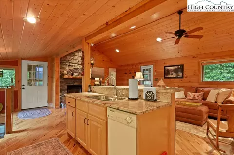 Kitchen - 190 Rustic Rdg, Boone, NC 28607 photo 5 of 5