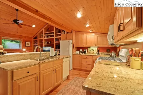 Kitchen - 190 Rustic Rdg, Boone, NC 28607 photo 3 of 5