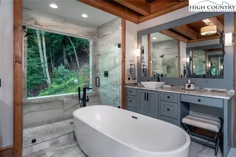 Bath - 550 Pepperroot Rd, Boone, NC 28607 photo 1 of 7