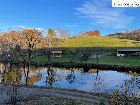 647 Riverside Ln, Crumpler, NC 28617 photo 9