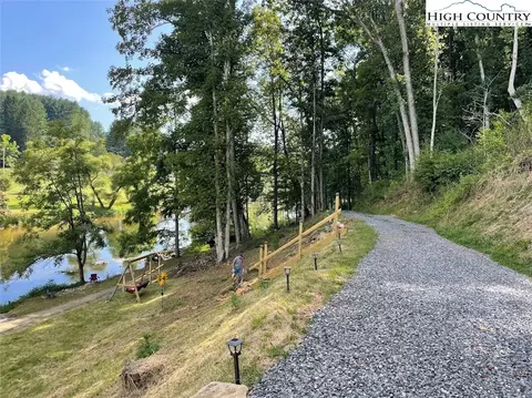 647 Riverside Ln, Crumpler, NC 28617 photo 27