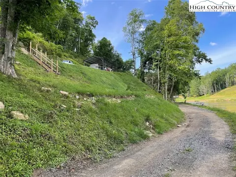 647 Riverside Ln, Crumpler, NC 28617 photo 20