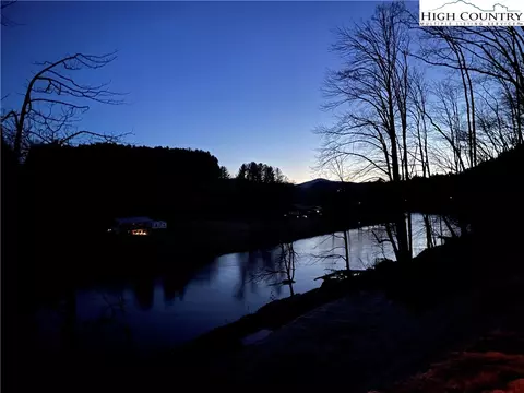 647 Riverside Ln, Crumpler, NC 28617 photo 21