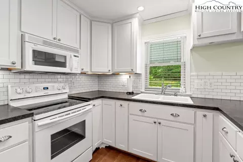 125 Schaffer Rd, Boone, NC 28607 photo 4