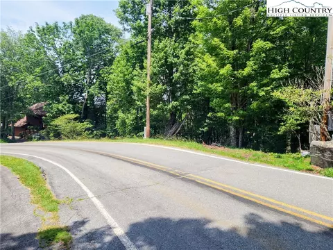 408 Saint Andrews Rd, Beech Mountain, NC 28604 photo 2
