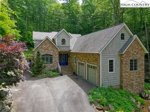 121 Turf Way, Boone, NC 28607