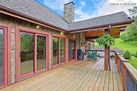 570 Waterstone Dr, Boone, NC 28607 photo 4