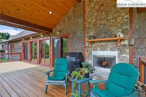 570 Waterstone Dr, Boone, NC 28607 photo 5