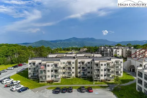 301 Pinnacle Inn Dr #4214, Beech Mountain, NC 28604