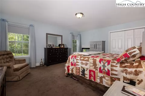 Bedroom - 351 Colony Ln, Purlear, NC 28665 photo 3 of 7