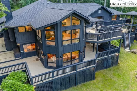 102 Ridge Dr, Linville, NC 28646