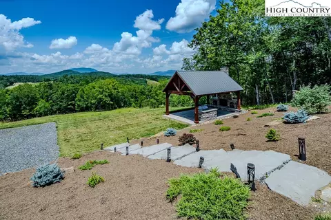 Exterior - 322 Bar None Rd, Jefferson, NC 28640 photo 3 of 21