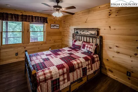 Bedroom - 322 Bar None Rd, Jefferson, NC 28640 photo 2 of 4