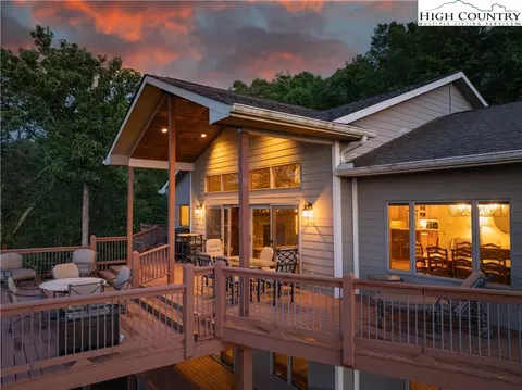 122 124 Hawthorne Rd, Beech Mountain, NC 28604 photo 1