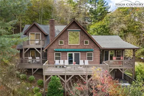 365 Little River Rd, Sugar Grove, NC 28679