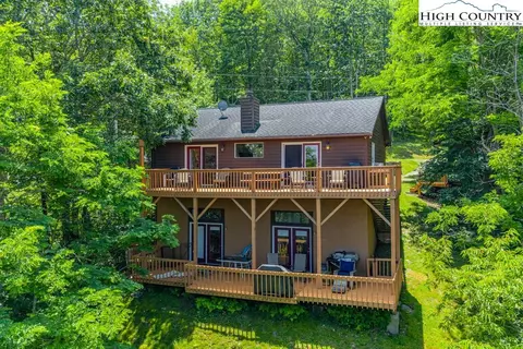 404 Running Deer Trl, Boone, NC 28607 photo 1