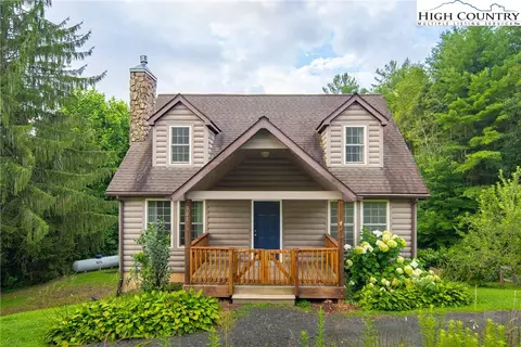 301 High Meadows Ln, Fleetwood, NC 28626