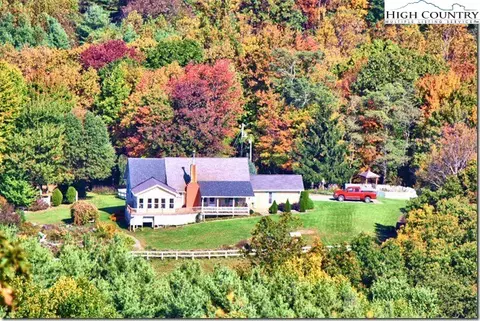 1357 Brown Rd, Sparta, NC 28675