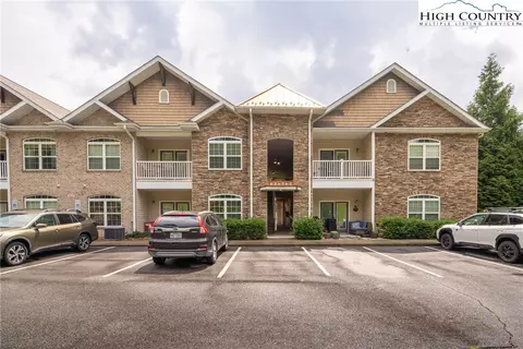 190 Eli Hartley Dr #109, Boone, NC 28607