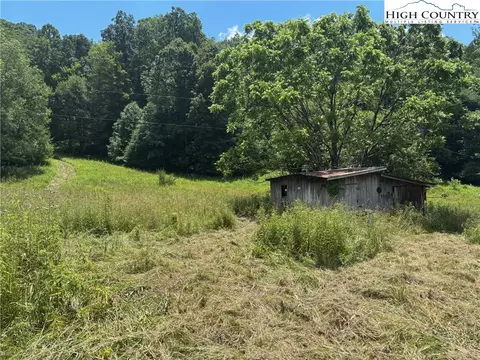 460 Grubbs Chapel Rd, Independence, VA 24348 photo 7