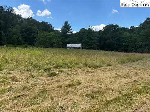 460 Grubbs Chapel Rd, Independence, VA 24348 photo 12