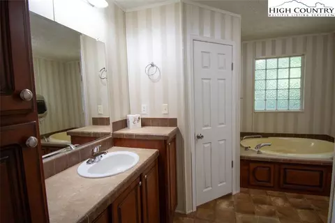 Bath - 184 Sanctuary Dr, Crumpler, NC 28617 photo 1 of 4