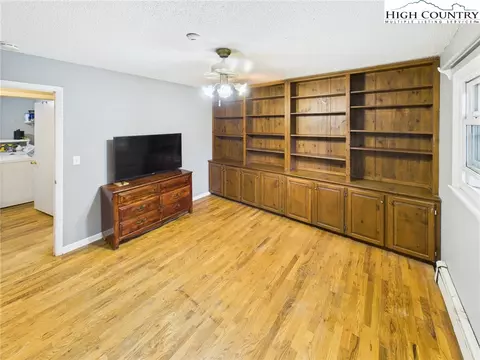 Living - 601 Dogwood Rd, Boone, NC 28607 photo 3 of 3