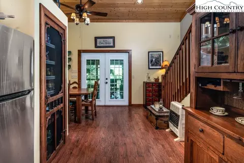 Dining - 31 Red Fox Ln, Banner Elk, NC 28604 photo 1 of 3