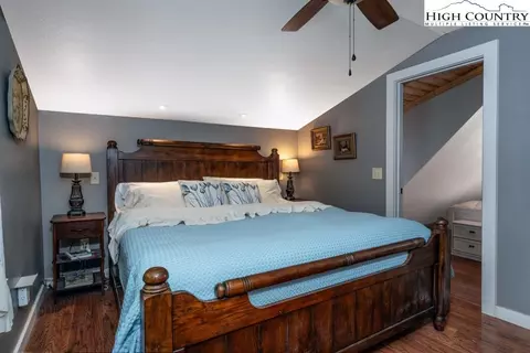 Bedroom - 31 Red Fox Ln, Banner Elk, NC 28604 photo 9 of 10