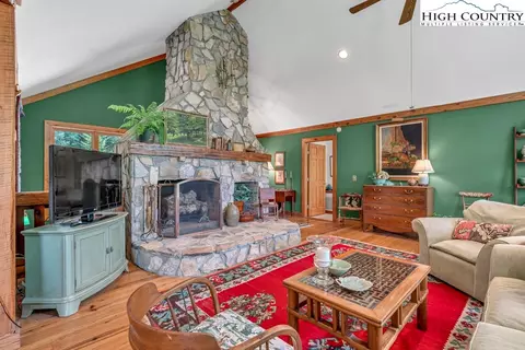 Living - 385 Belmont, Boone, NC 28607 photo 5 of 6