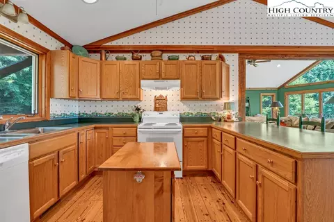 Kitchen - 385 Belmont, Boone, NC 28607 photo 2 of 2