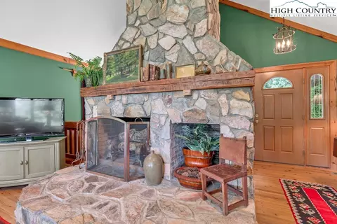 Living - 385 Belmont, Boone, NC 28607 photo 6 of 6