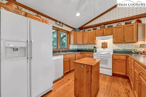 Kitchen - 385 Belmont, Boone, NC 28607 photo 1 of 2