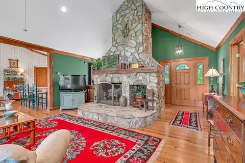Living - 385 Belmont, Boone, NC 28607 photo 4 of 6