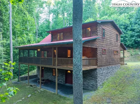 Exterior - 160 Capote Ct, Boone, NC 28607 photo 5 of 20