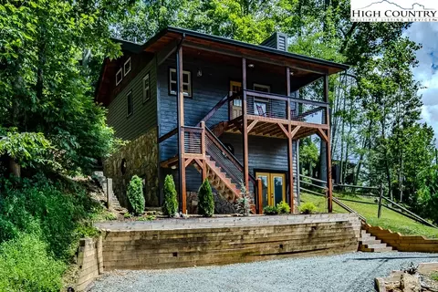 192 Klonteska Dr, Banner Elk, NC 28604