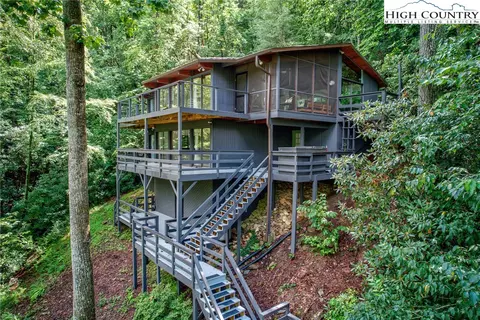 3077 Phoebe, Lenoir, NC 28645